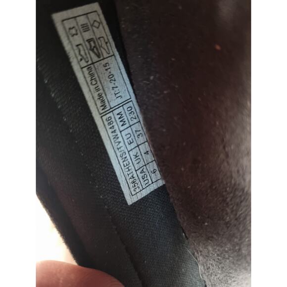 Vionic Shoes Womens Size 6 Black Suede Loafers Stud Embellished Slip On Flats - Picture 9 of 9